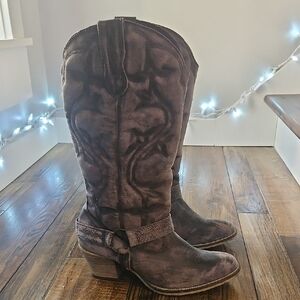 Dingo Women's Distressed  Western Flair Brown Cowboy Boots
